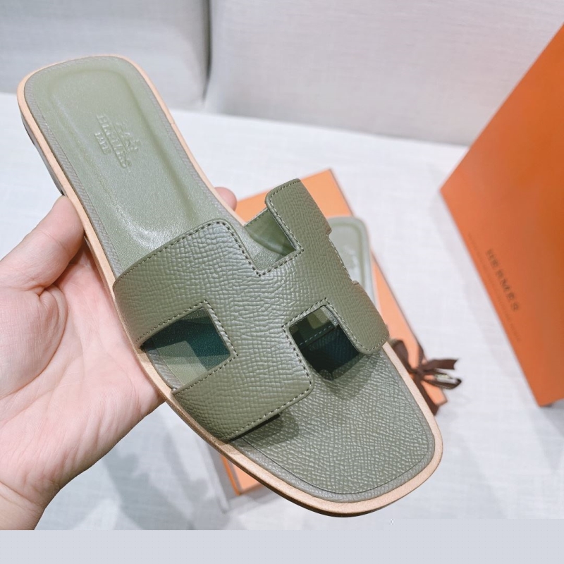 H**mes slippers